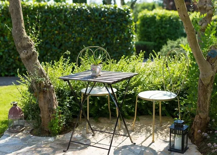 In With Swimming Pool Dobrinj