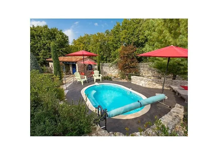 In With Swimming Pool