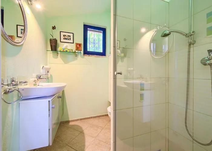 In With Swimming Pool 度假居 *